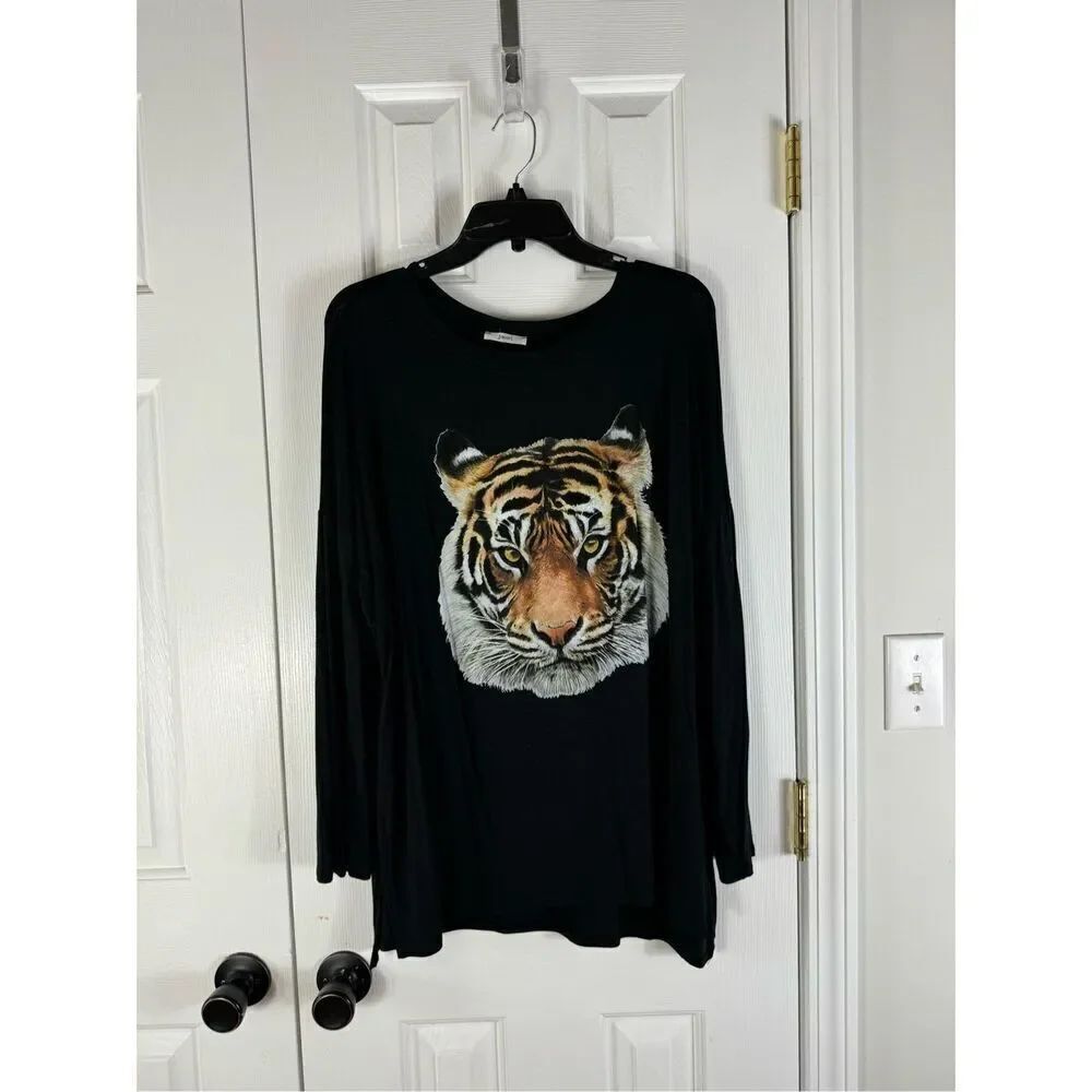 NWT Jodifl Womens Tiger Blouse Size M